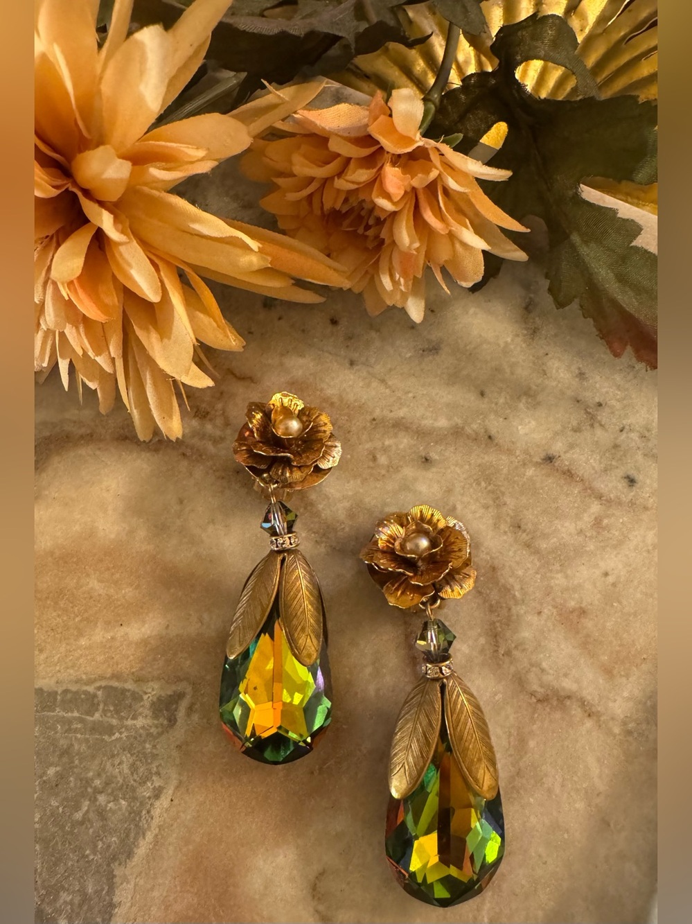 Vintage 1980s Gold Flower & Iridescent Green Crystal Drop Statement Earrings